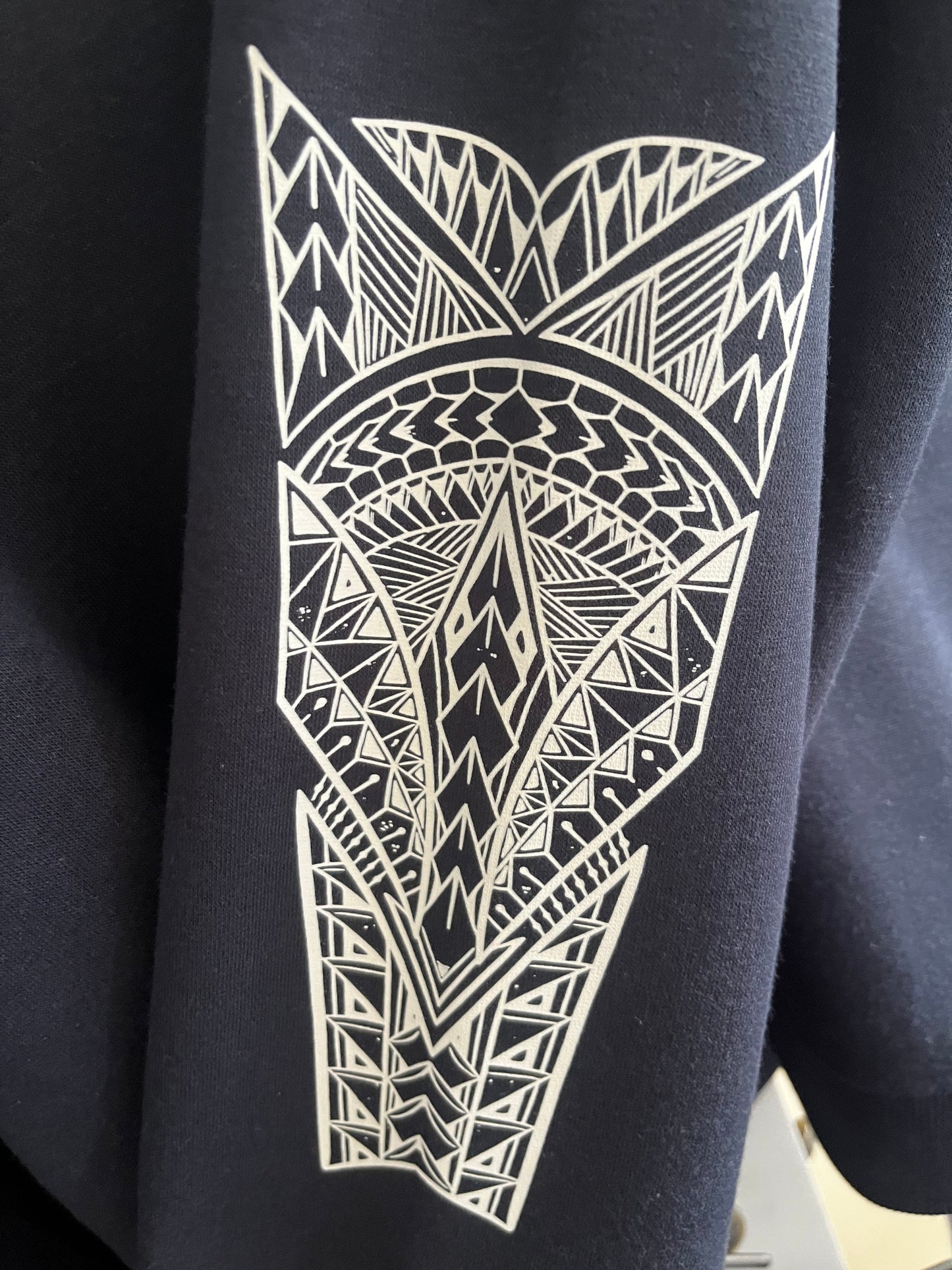 USO CREW NECK